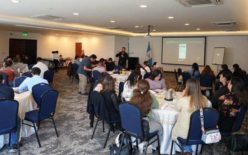 Personal del VISAN se capacita con manejo del RUA y mejorar atención a familias rurales