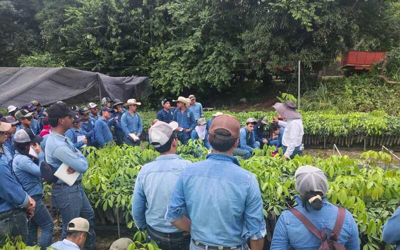 ENCA impulsa el aprendizaje práctico con visitas técnicas a empresas agrarias