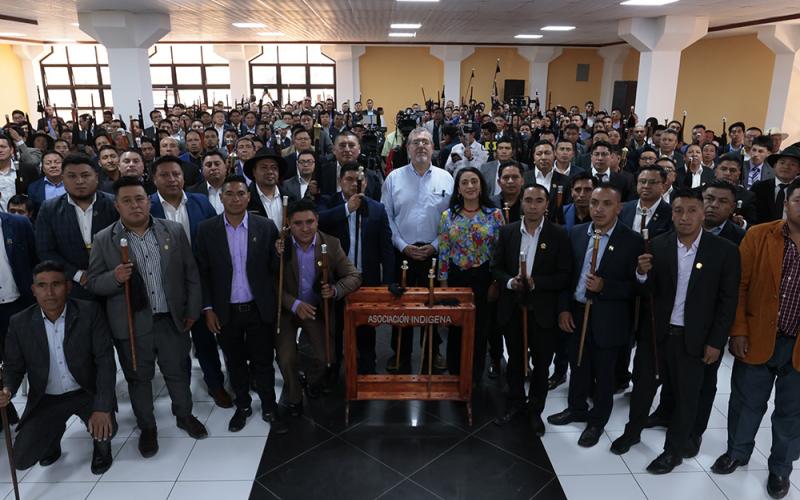 Firma de agenda de trabajo conjunto entre el Gobierno de Guatemala y la Asociación Indígena, Alcaldías Comunitarias de San Francisco el Alto, Totonicapán