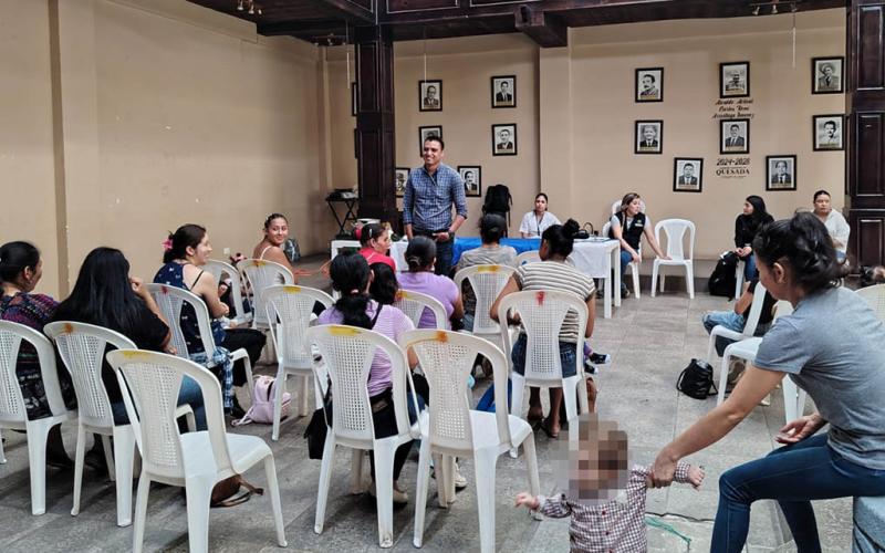 Madres de familia de Jutiapa aprenden a elaborar preparar recetas nutritivas