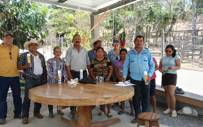Capacitan a productores pecuarios de Zacapa para control del Gusano Barrenador