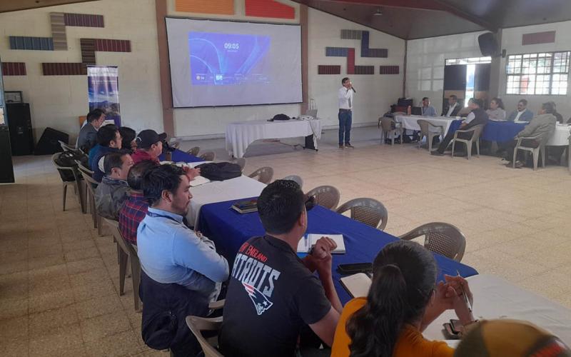 Coordinación institucional en San Marcos garantiza beneficios para la niñez y la agricultura familiar