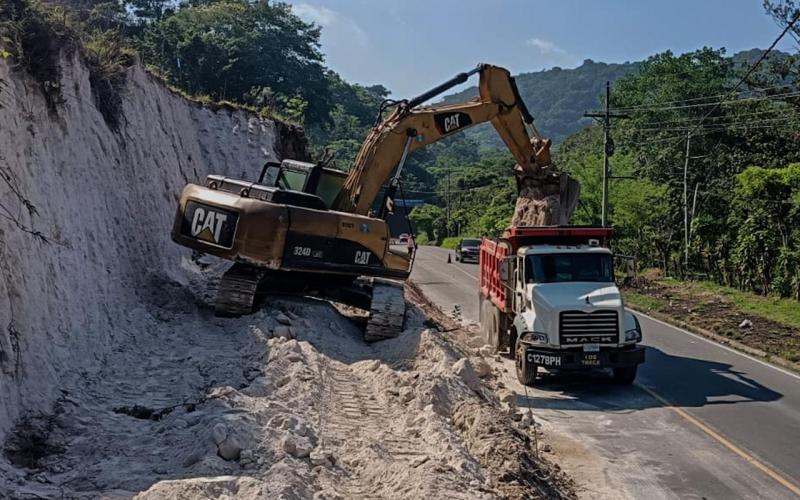 Ampliación de carriles agilizará el paso entre Guatemala y El Salvador