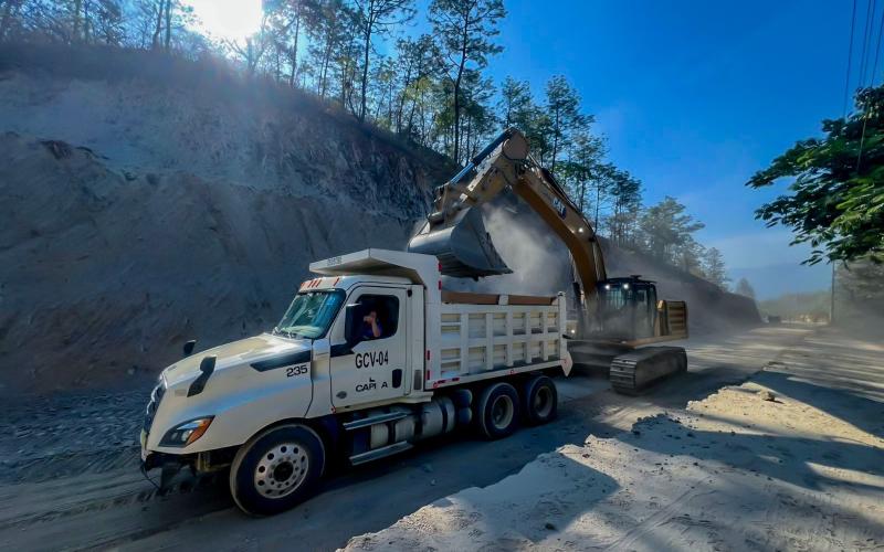 Más de 61 mil vecinos ven avanzar una ruta clave en Baja Verapaz