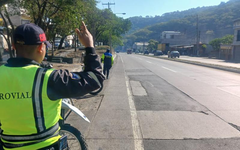 Trabajo coordinado ordena el tránsito y reduce riesgos entre los km 8 y 15 al Atlántico
