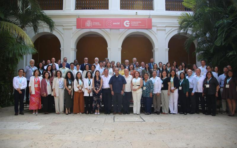 Participantes en el II Seminario sobre Cooperación Iberoamericana, realizado en Colombia, 
