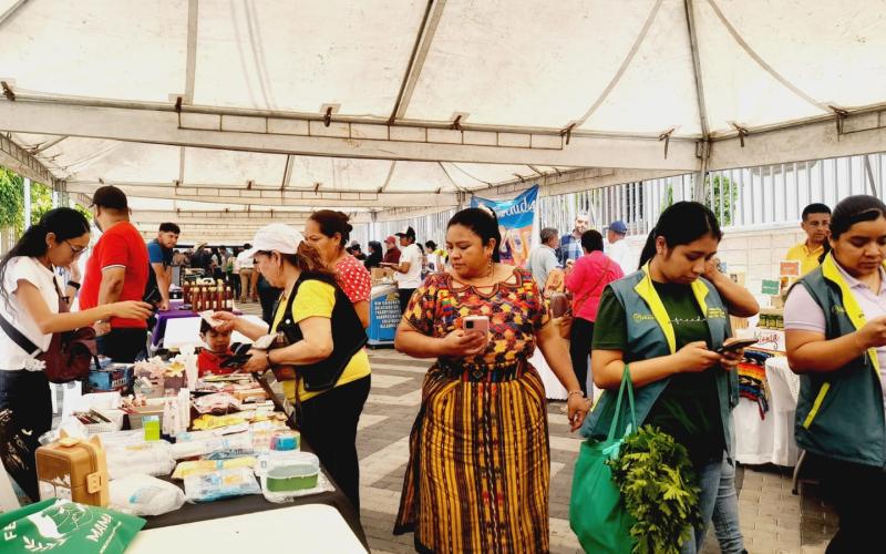 Feria del Agricultor permite un ahorro del 26% al consumidor