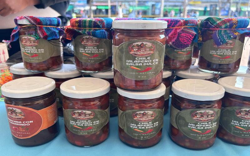 Feria del Agricultor presentan productos etiquetados con información nutricional