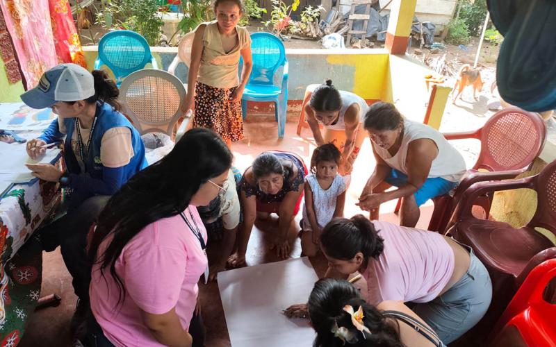 Frutas, aprendizaje y sonrisas en una jornada dedicada a las madres en Suchitepéquez