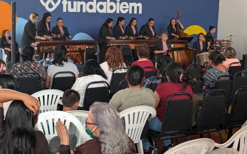 Marimba Femenina de Concierto