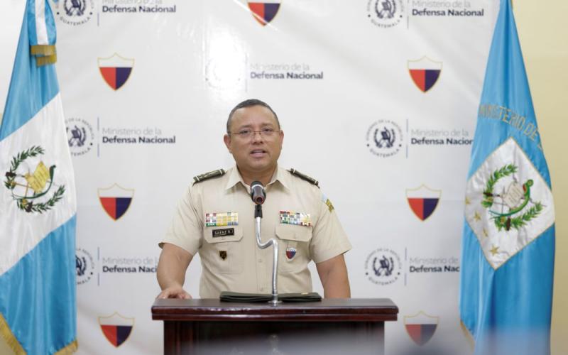 Henry Saenz, Ministro de la Defensa 