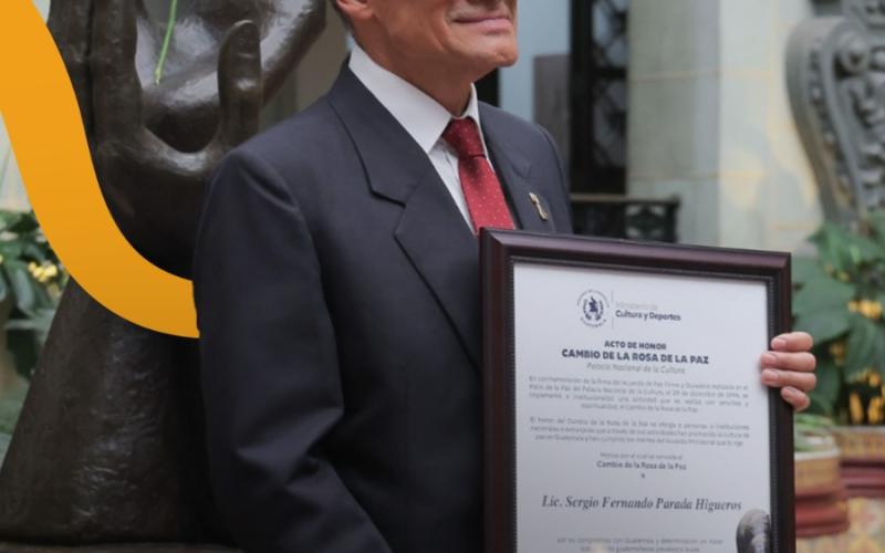 Sergio Parada fue distinguido como Mensajero de la Paz