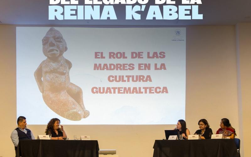 Conversatorio “Del legado de la Reina K’abel a las mujeres de hoy