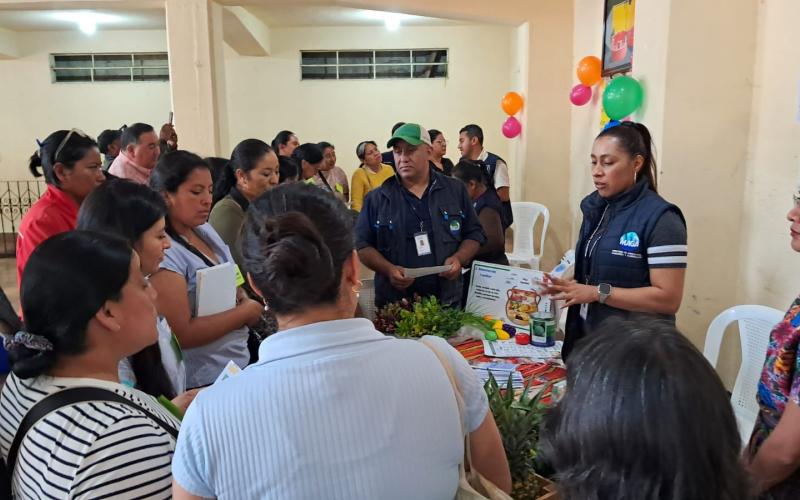 Feria educativa promueve alimentación saludable y agricultura local