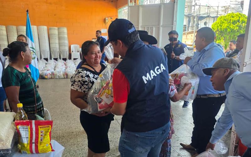 Alimentos llegan para fortalecer la alimentación en miles de hogares
