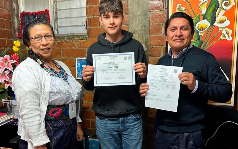 El derecho a la educación de Inti fue restituido gracias al acompañamiento de la SBS