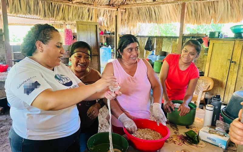 Agricultoras de Petén se preparan para iniciar emprendimientos familiares