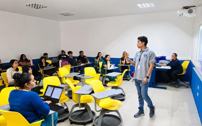 Estudiantes de veterinaria aprenden acerca de legislación y bienestar animal