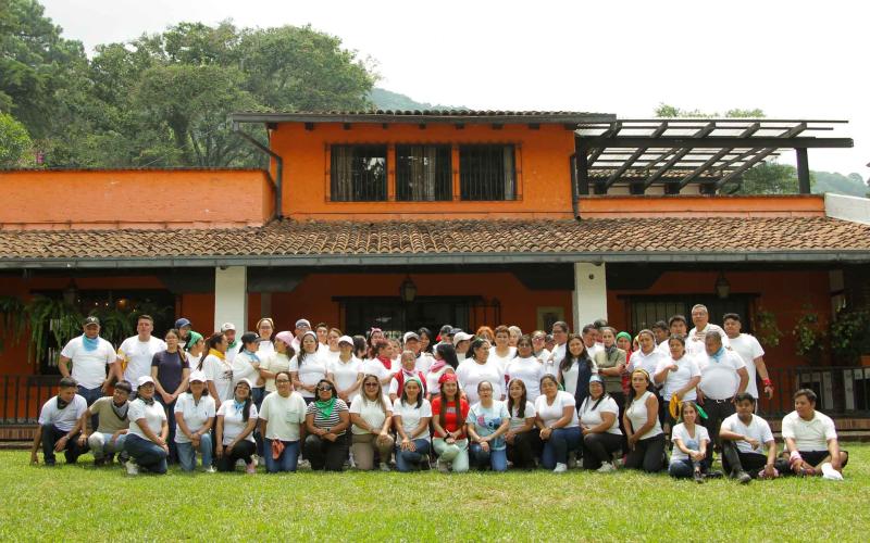 Personal de Medidas Socioeducativas fortalece su liderazgo y trabajo en equipo