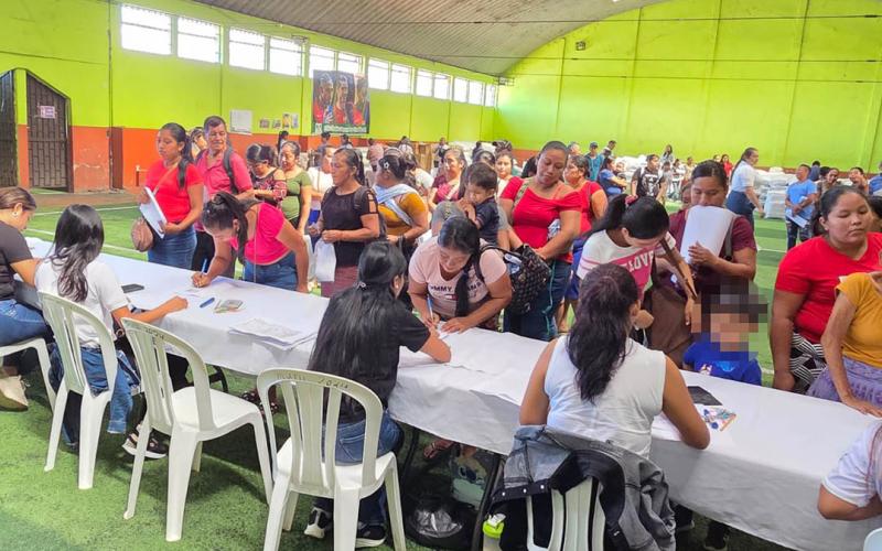 Más de 10 mil familias reciben alimentos y fortalecen su seguridad alimentaria