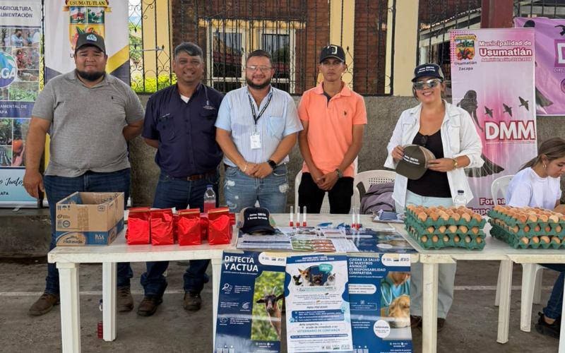 Promueven la prevención del Gusano Barrenador en feria agropecuaria de Zacapa