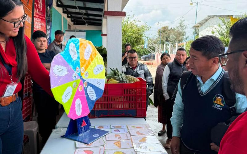 Realizan Feria de Alimentación Escolar en San Cristóbal Totonicapán