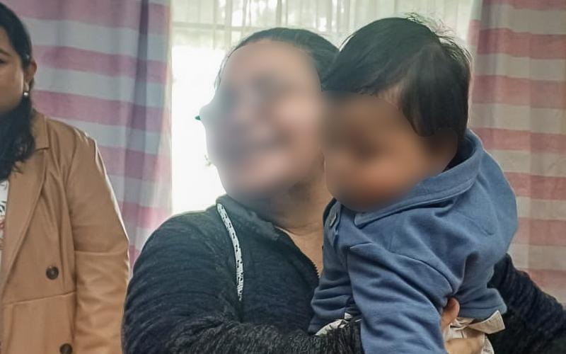 El acogimiento familiar temporal prioriza el derecho de la niñez a vivir en familia