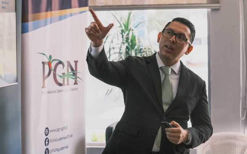 Personal de Subsidios Familiares fortalece capacidades en capacitación impartida por  PGN 