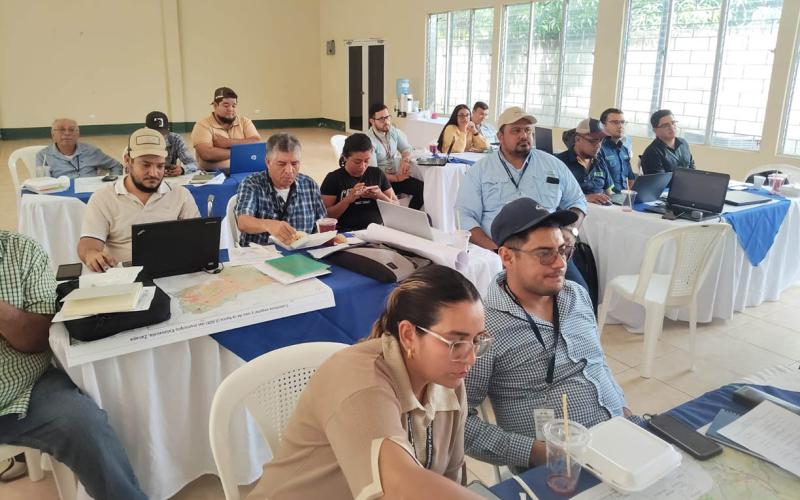 Técnicos de Zacapa capacitados en sistemas de información geográfica