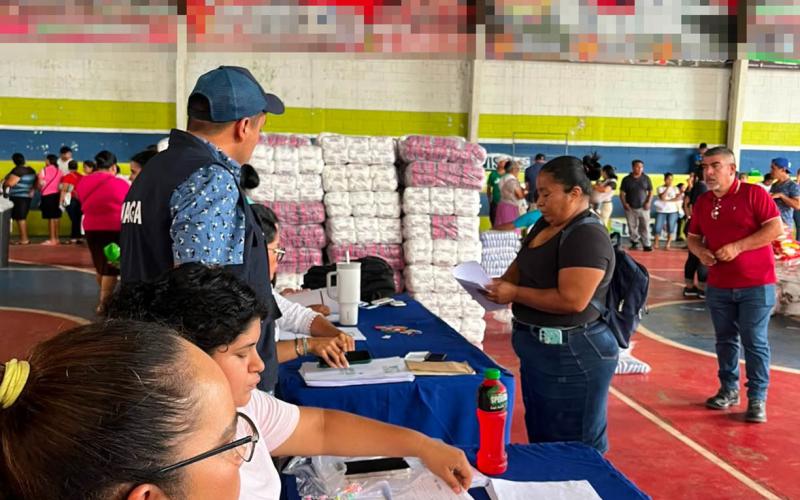 Reciben alimentos como incentivo por impulsar el desarrollo de sus comunidades