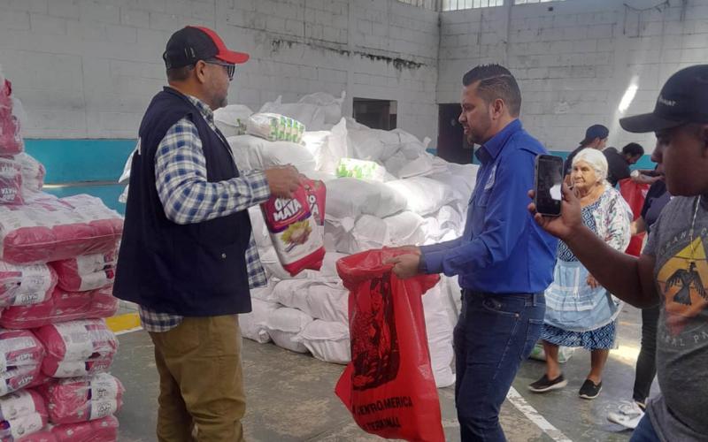 Alimentos fortalecen seguridad alimentaria de familias de Santa Cruz Naranjo
