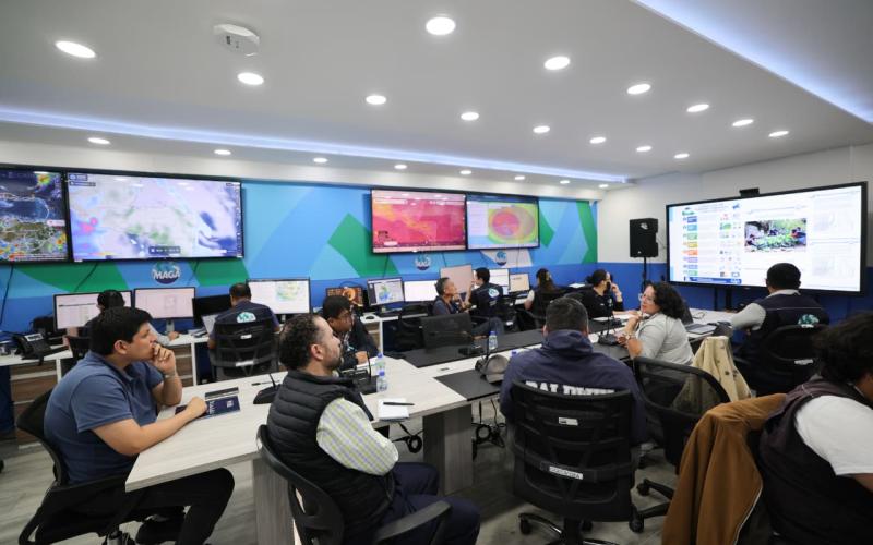 Intercambian experiencias de análisis de datos para la toma de decisiones ante riesgos climáticos