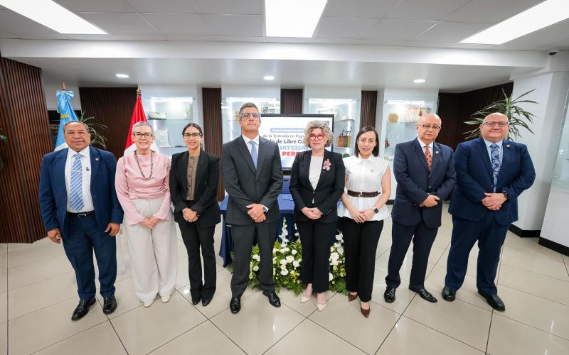 Guatemala y Perú celebran la entrada  en vigor del Tratado de Libre Comercio