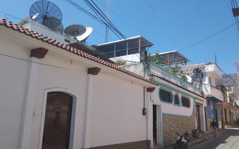 Inspecciones fortalecen la calidad del servicio de televisión por cable en Jalapa