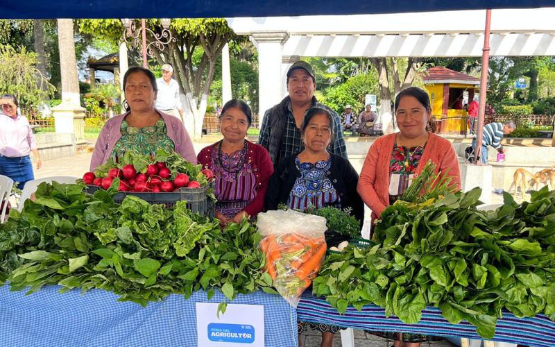Del campo a la mesa: agricultores de Chimaltenango venden sin intermediarios