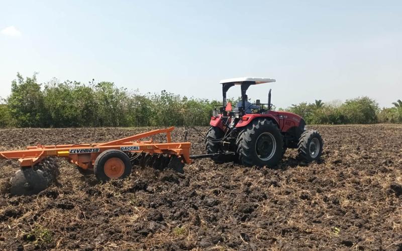 Jornada de mecanización agrícola fortalece producción de granos básicos