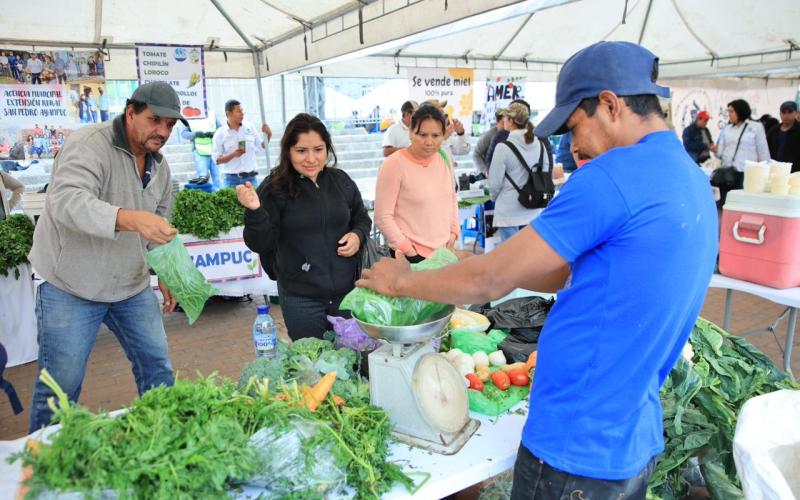 La Feria del Agricultor llega a Jalapa