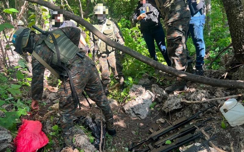 Operaciones militares permiten localizar armamento oculto en Huehuetenango