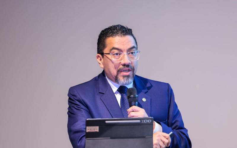 Minfin presenta acciones para fortalecer las compras públicas