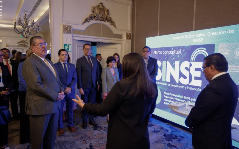 Las iniciativas fueron presentadas al Presidente Bernardo Arévalo y a los asistentes al evento. 