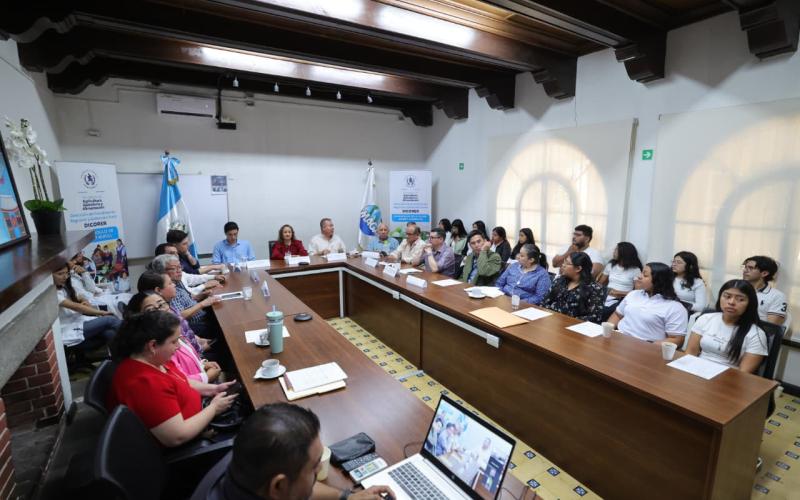 Más de 400 jóvenes inician el servicio cívico y apoyan el extensionismo rural