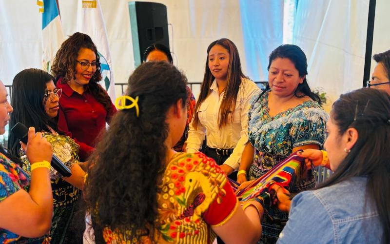 Productoras de hongo ostra fortalecen sus emprendimientos en Sololá