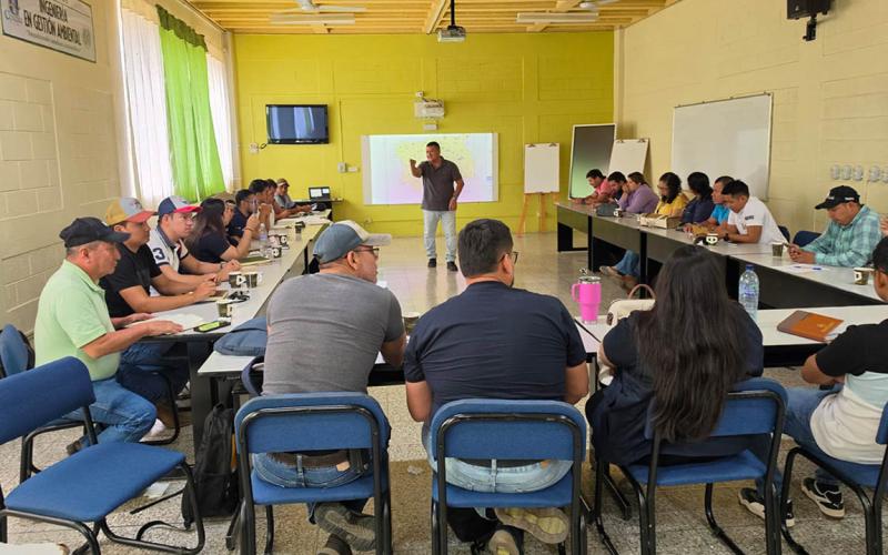 Tecnifican el monitoreo agroclimático en beneficio de los agricultores de Chiquimula