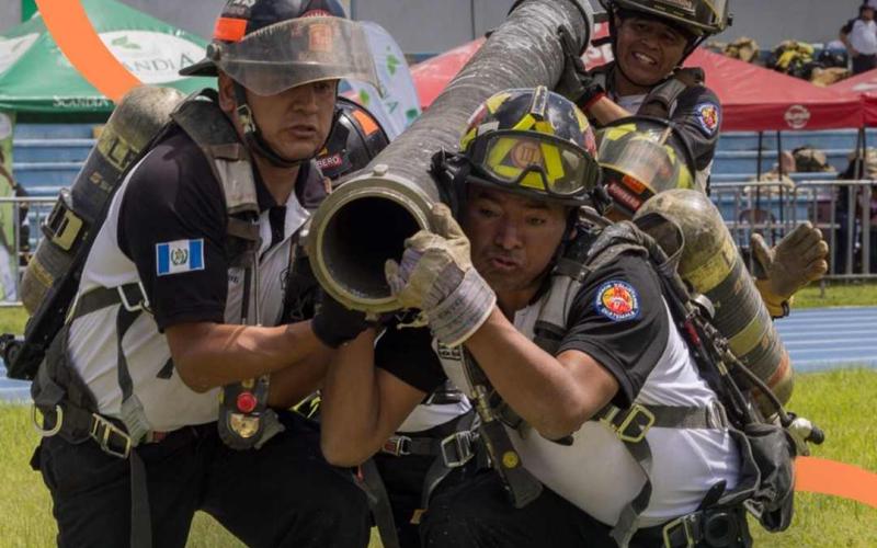 El Firefighter Challenge reúne a bomberos en una jornada de resistencia y habilidad
