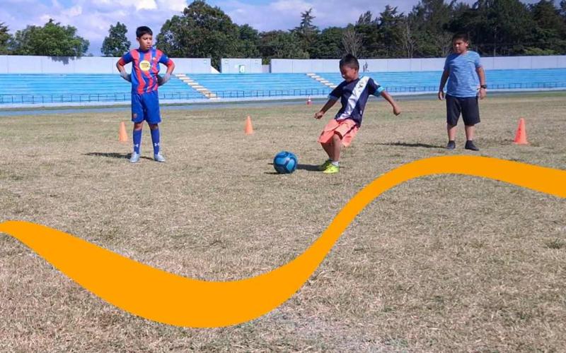 Pequeños talentos brillan en el Torneo de Penales Infantil