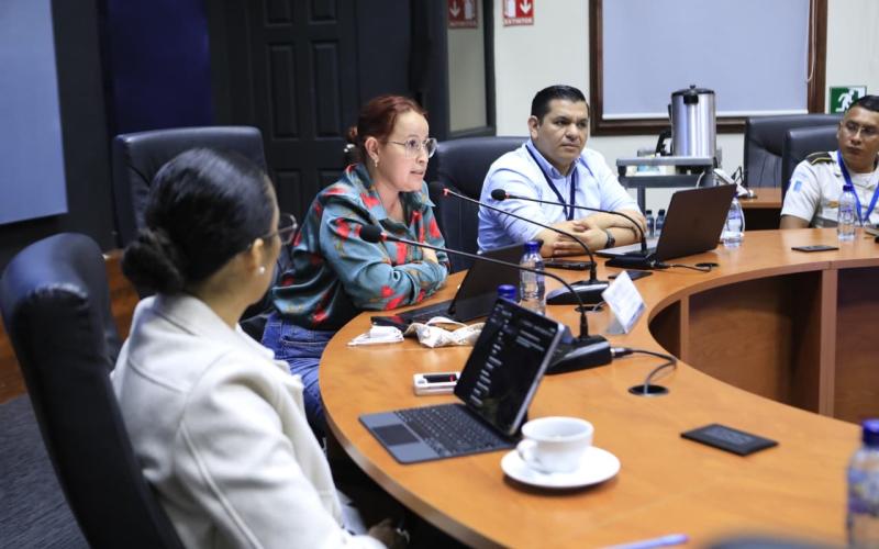 Autoridades verifican avances de la plataforma tecnológica policial