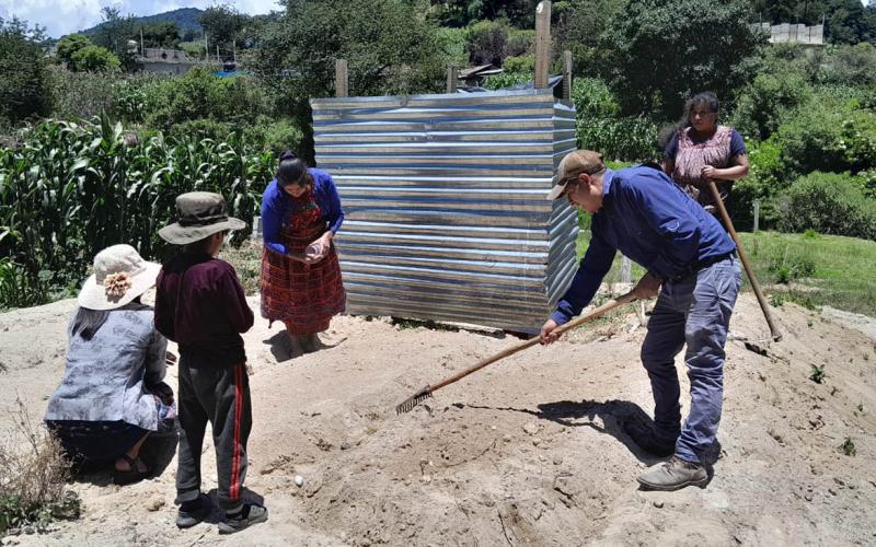 Agricultura familiar de Quetzaltenango fortalecida con semilleros comunitarios 