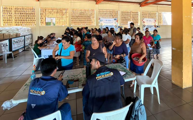PAE inicia entrega de alimentos a más de dos mil familias