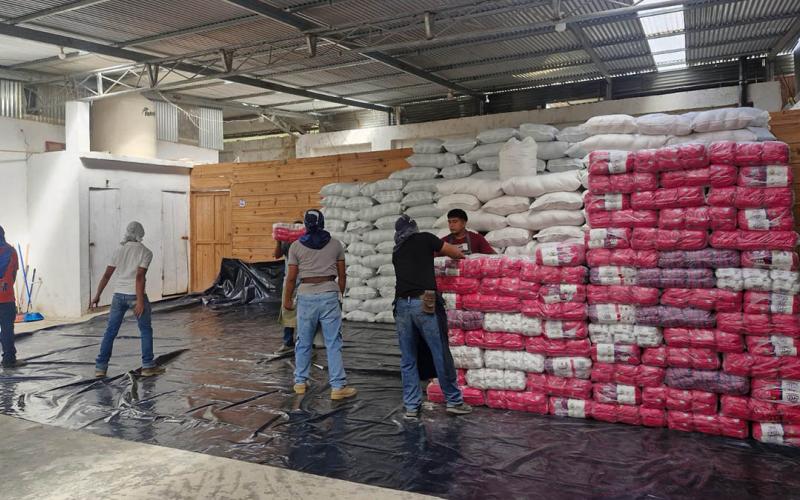 Reciben más de 15 mil raciones de alimentos para familias que participan en programa APA