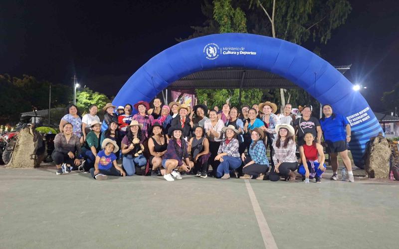 Superclase de Zumba Vaquera promueve la actividad física y la convivencia en Campo Marte 
